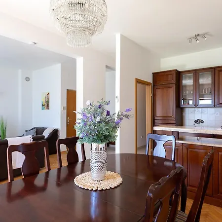 Tramontana Apartment *
