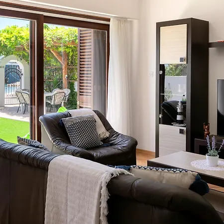 Apartment Tramontana Jesenice (Split-Dalmatia)